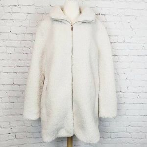 LOFT fleece white coat. Good condition.
